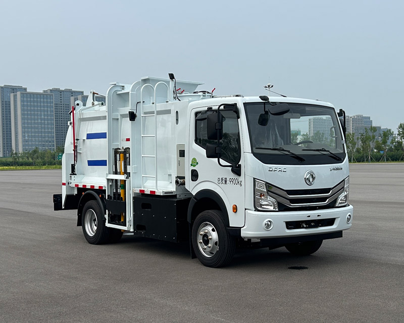 中植汽車牌CDL5100TCADFBEV純電動(dòng)餐廚垃圾車公告圖片