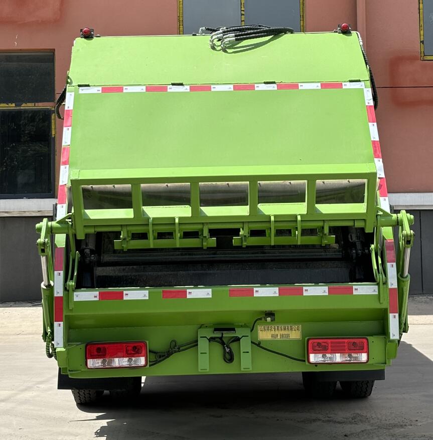 祥農(nóng)達(dá)牌SGW5120ZYSBJ6壓縮式垃圾車公告圖片