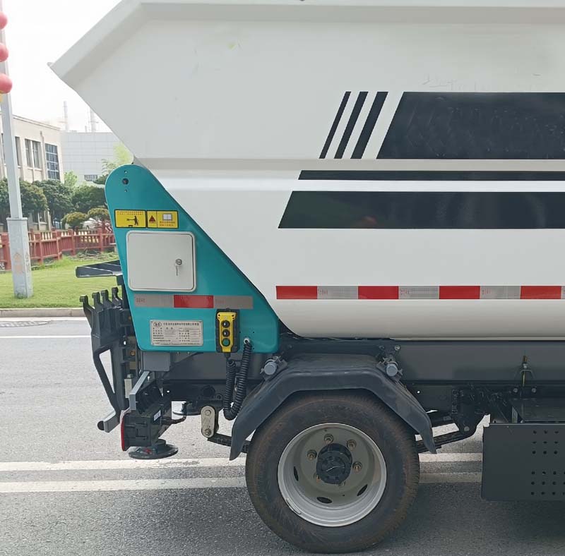 金驫牌YJW5041ZZZBEV純電動(dòng)自裝卸式垃圾車公告圖片