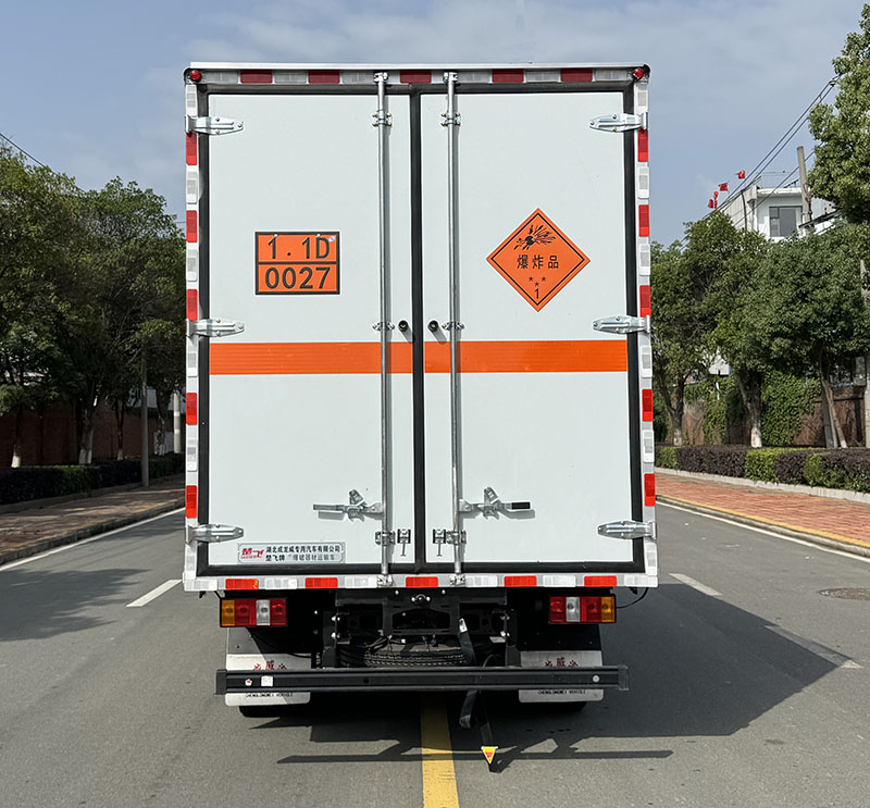 楚飛牌CLQ5042XQY6JX爆破器材運輸車公告圖片