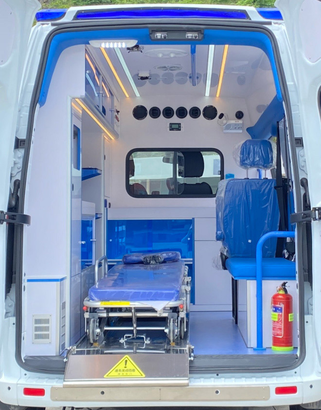 春風(fēng)貴客牌GKQ5043XJHM6救護(hù)車公告圖片