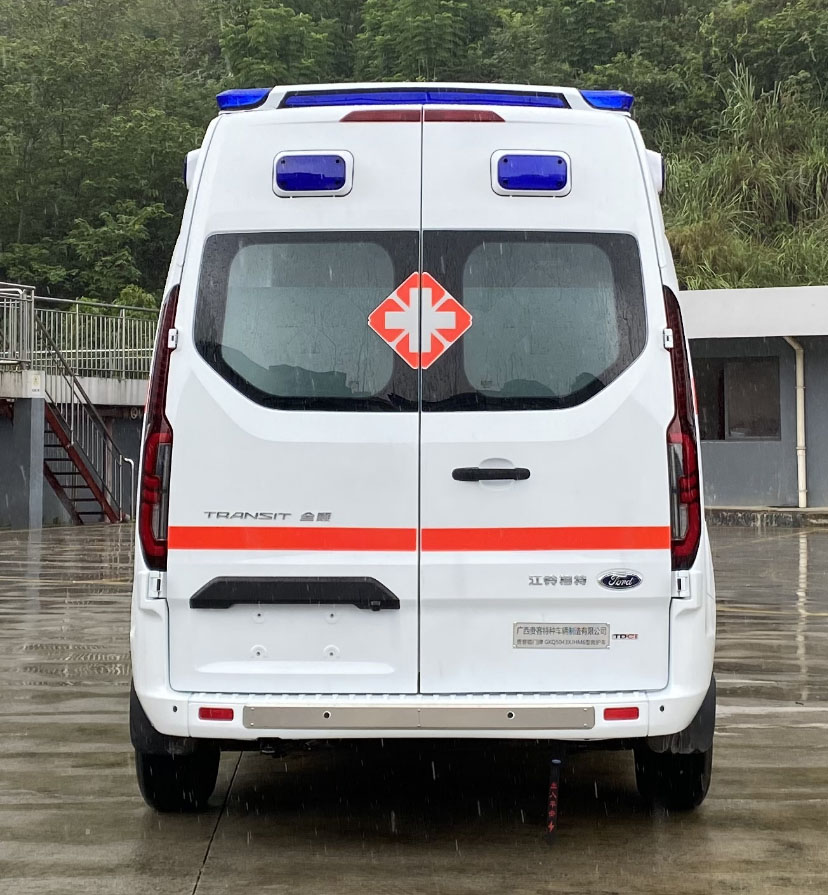 春風(fēng)貴客牌GKQ5043XJHM6救護(hù)車公告圖片