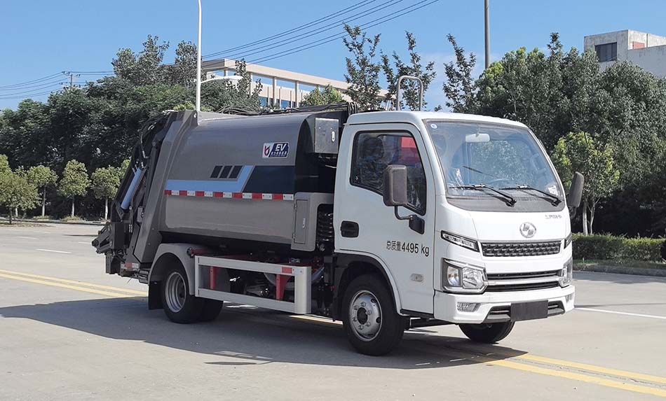 凱力風牌KLF5045ZYSBEV純電動壓縮式垃圾車公告圖片