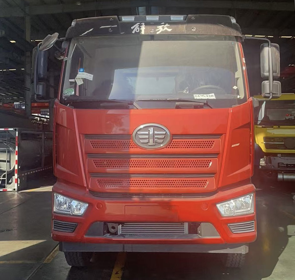 程力牌CL5250GSY6BWN食用油運(yùn)輸車公告圖片