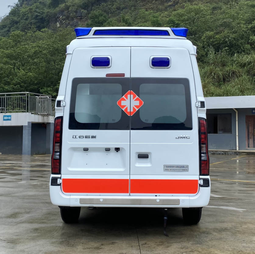 春風貴客牌GKQ5045XJHT7救護車公告圖片