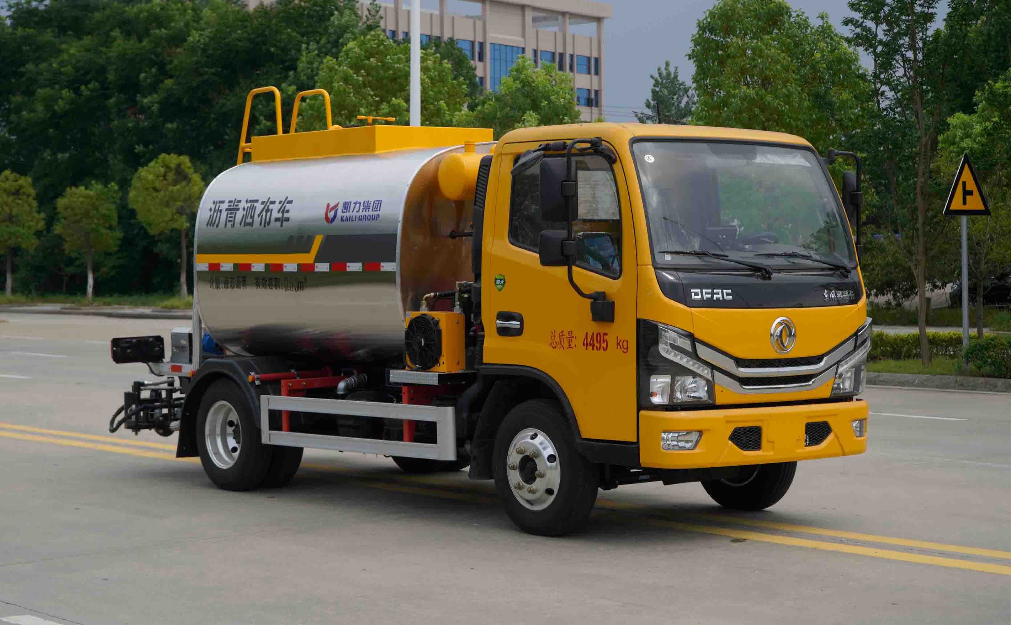 凱力風牌KLF5042GLQE6瀝青灑布車