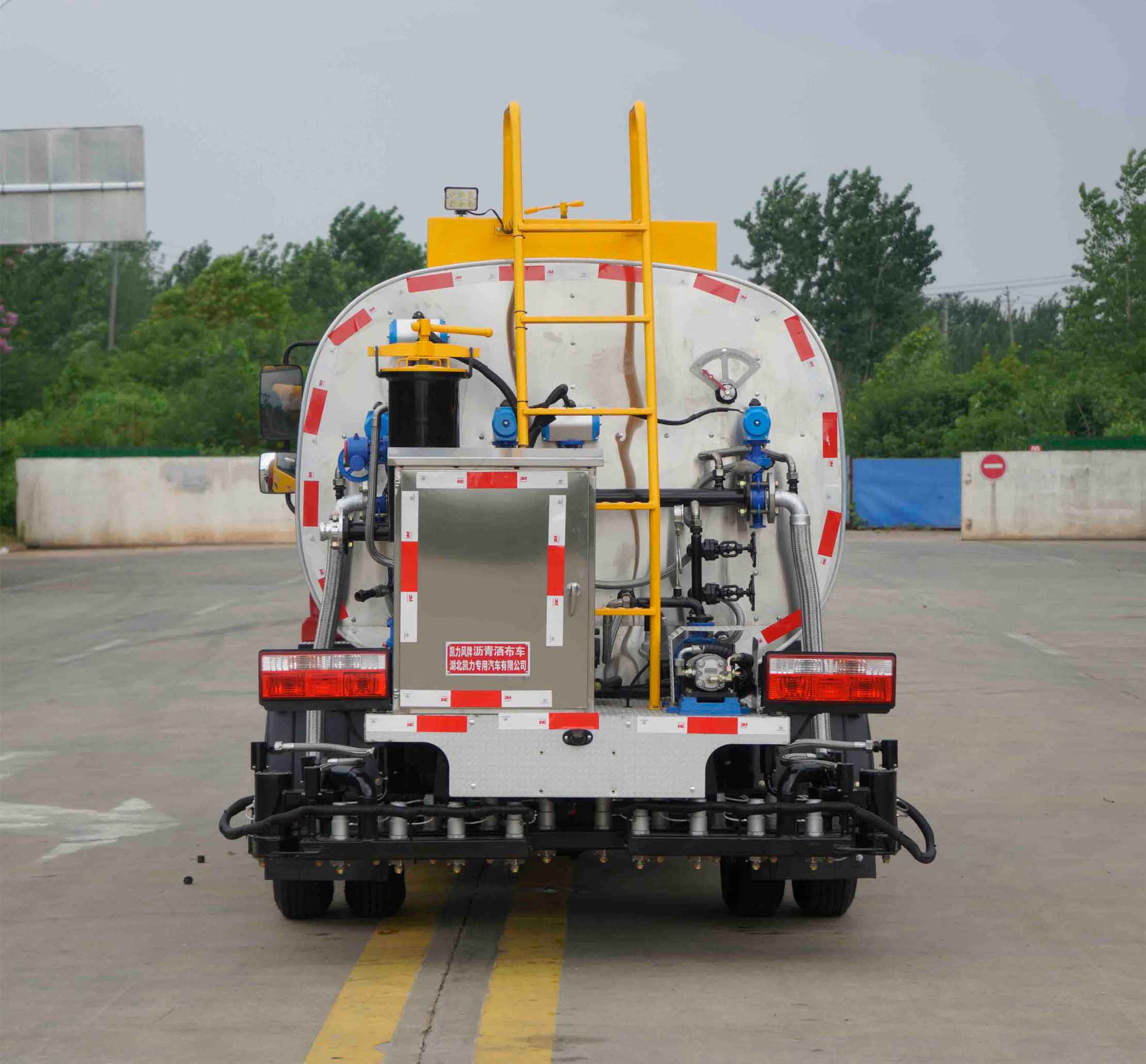 凱力風(fēng)牌KLF5042GLQE6瀝青灑布車公告圖片