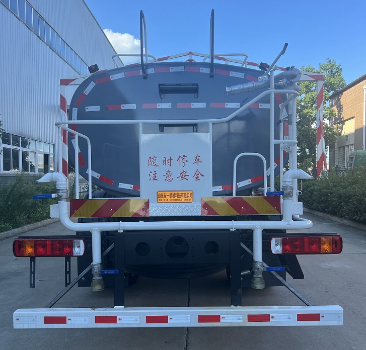 友一牌SYL5181GPSBJ6綠化噴灑車公告圖片