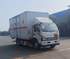 程力牌CL5122XRY6BXW易燃液体厢式运输车