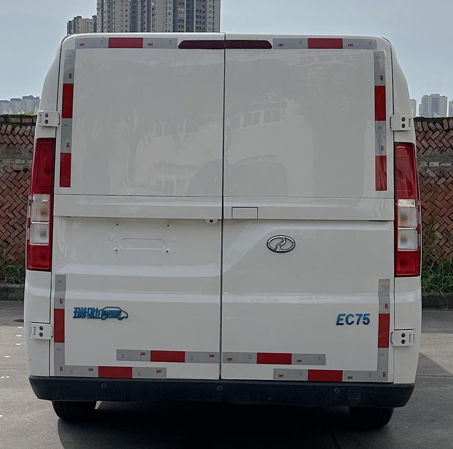 瑞馳牌CRC5030XXYFN7-BEV純電動(dòng)廂式運(yùn)輸車公告圖片