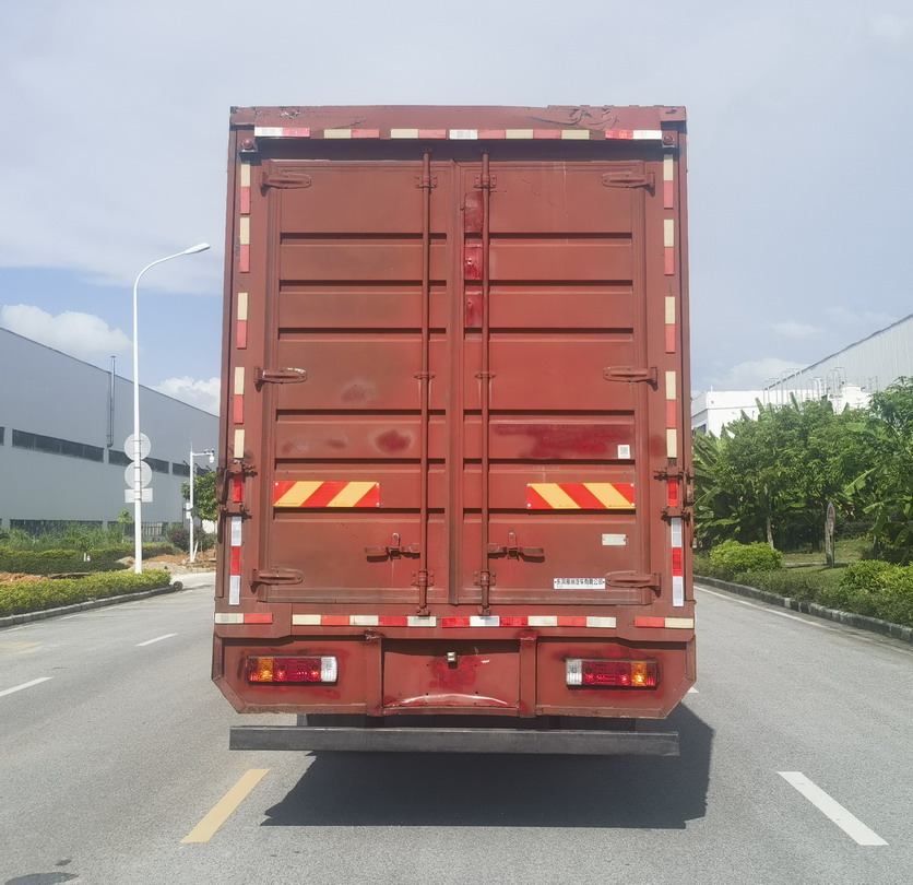 乘龍牌LZ5180XYKH5AZBEV03純電動翼開啟廂式車公告圖片