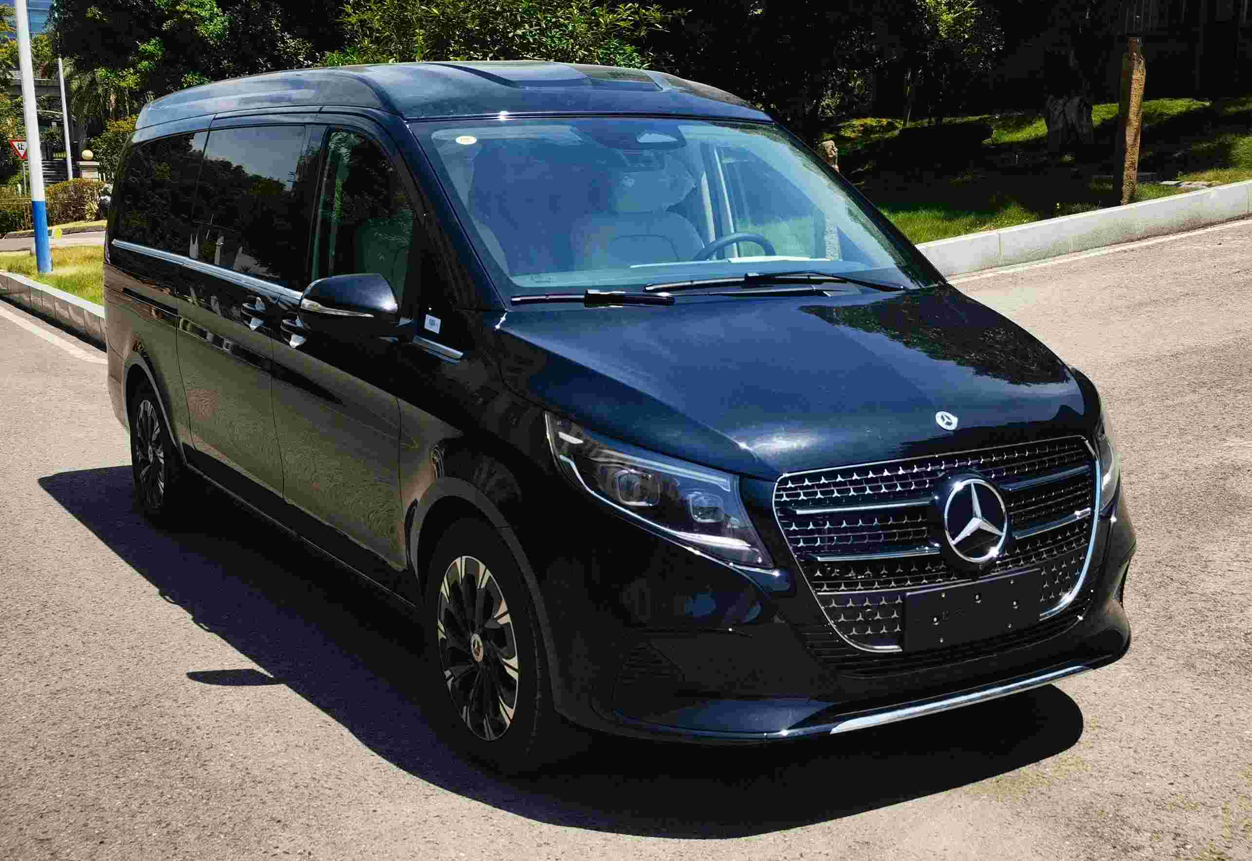 創(chuàng)穗牌QCS5032XSW商務(wù)車(chē)