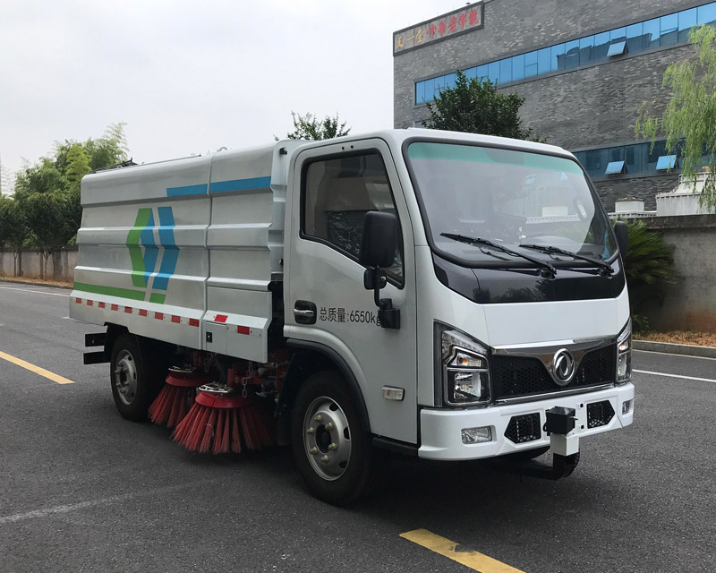 CDL5070TSLDFBEV型純電動(dòng)掃路車圖片