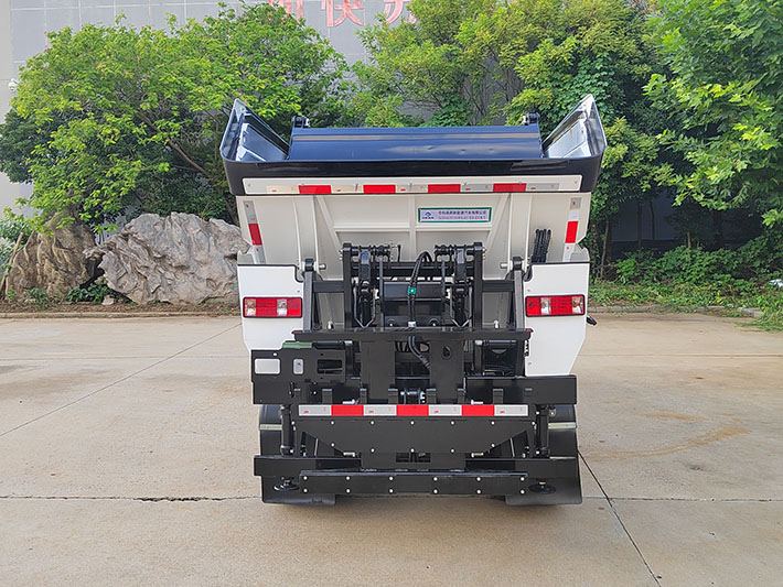 中科尚昇牌ZKS5040ZZZCEV純電動(dòng)自裝卸式垃圾車公告圖片