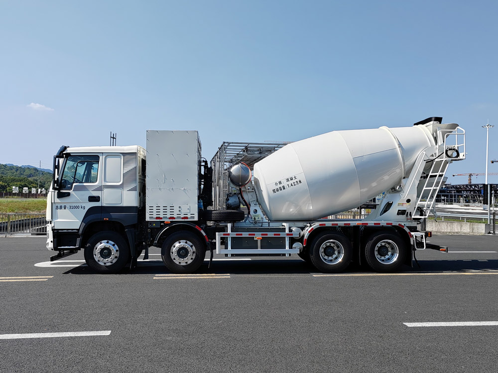 豪沃牌ZZ5312GJBV3567Z1FCEV燃料電池混凝土攪拌運(yùn)輸車(chē)公告圖片