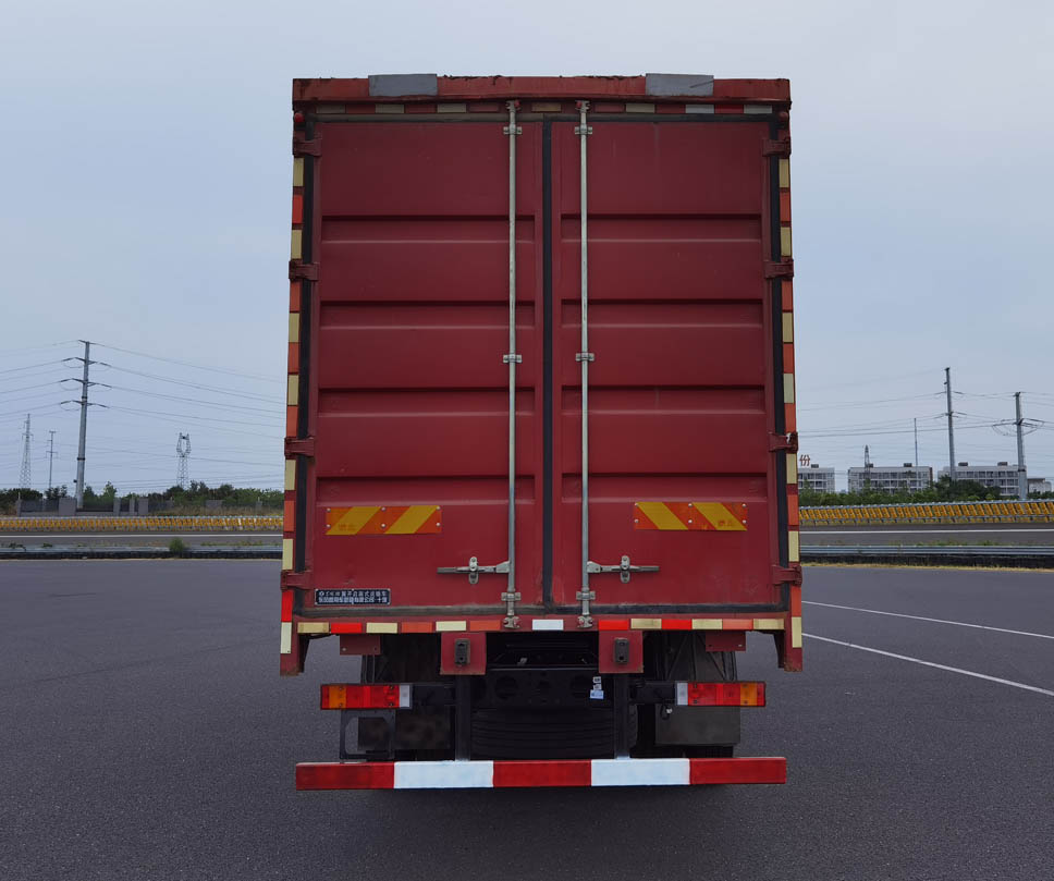 東風(fēng)牌DFV5313XYKGP6D翼開啟廂式車公告圖片