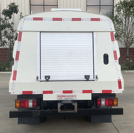 楚帝牌DCD5040TYHBEV純電動(dòng)路面養(yǎng)護(hù)車(chē)公告圖片