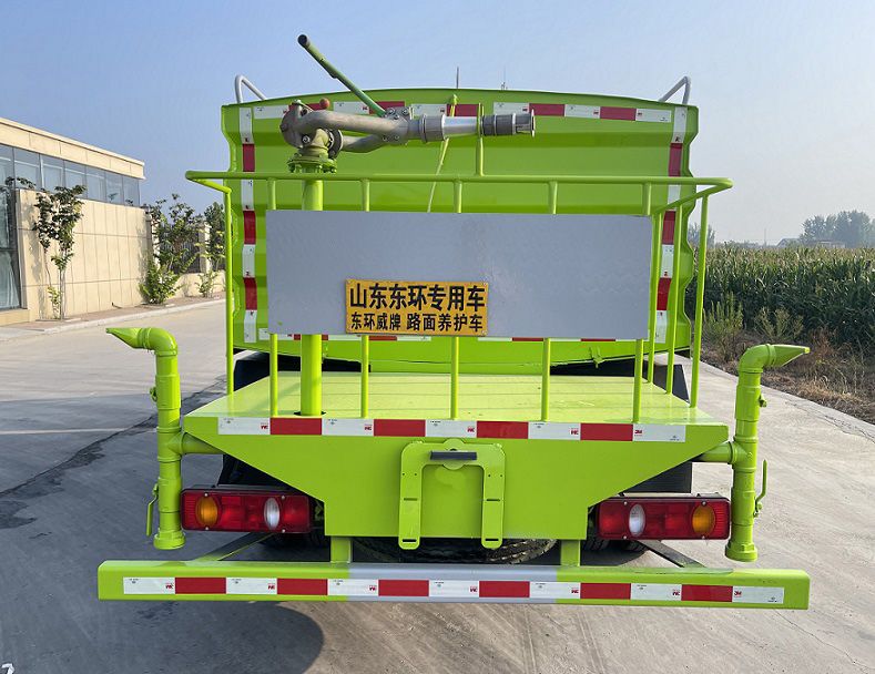 東環(huán)威牌JDH5043TYHEQ6路面養(yǎng)護車公告圖片