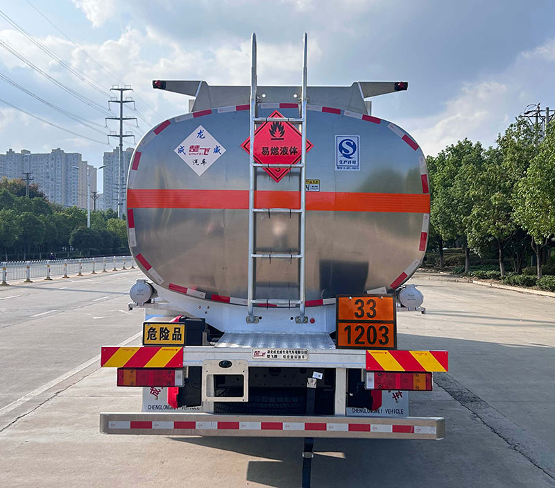 楚飛牌CLQ5327GYY6DJ鋁合金運油車公告圖片