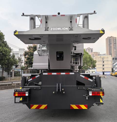 中聯(lián)牌ZLJ5500JQZ130VS汽車起重機(jī)公告圖片