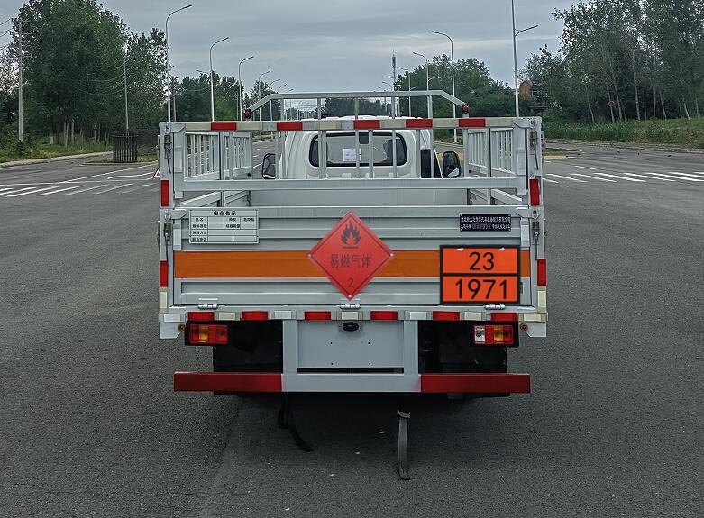 大隨興牌XDY5030TQPZ6JC甲醇?xì)馄窟\(yùn)輸車公告圖片