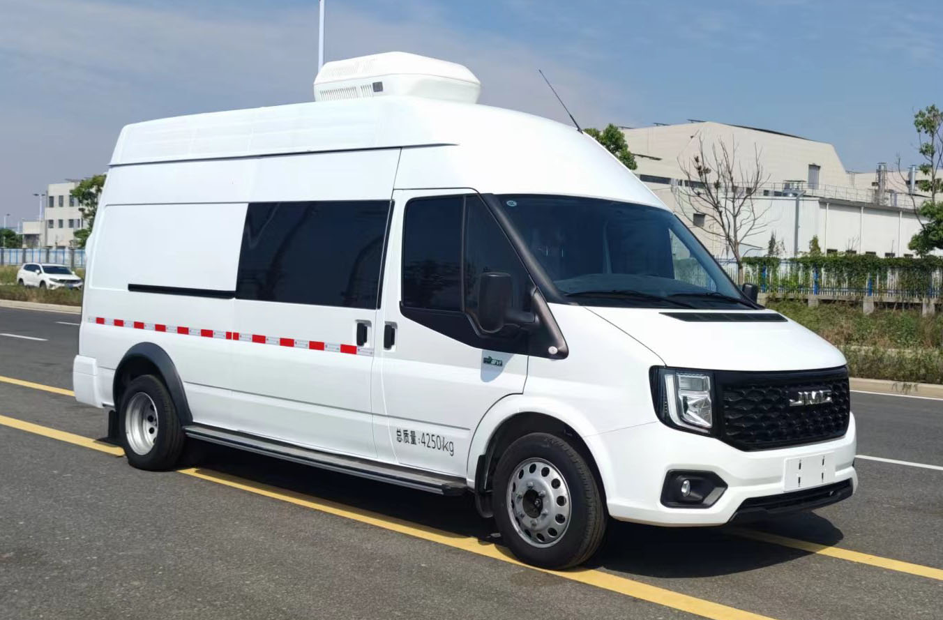 程力新富牌CXF5045XYLJ6RJ醫(yī)療車公告圖片