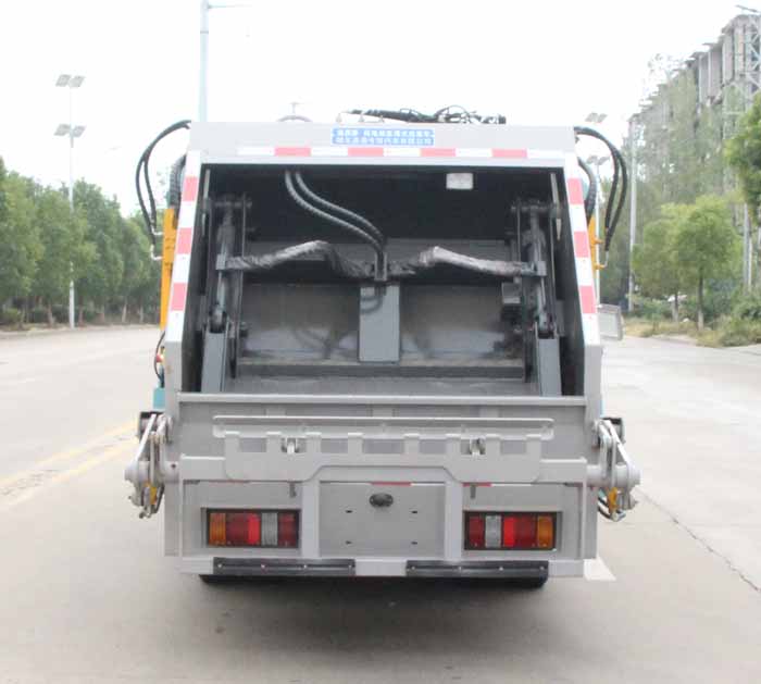 縱昂牌CLT5040ZYSEQBEV純電動壓縮式垃圾車公告圖片