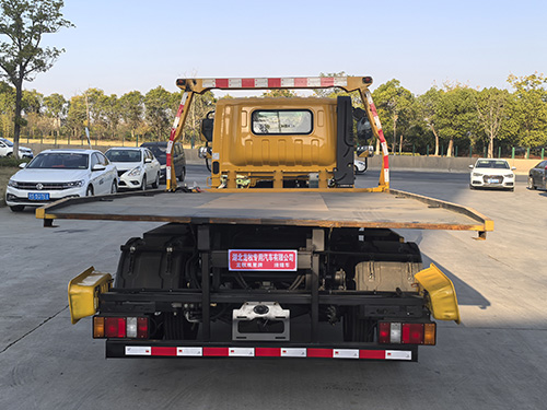 龍牧雙星牌LMX5040TQZDF6清障車公告圖片