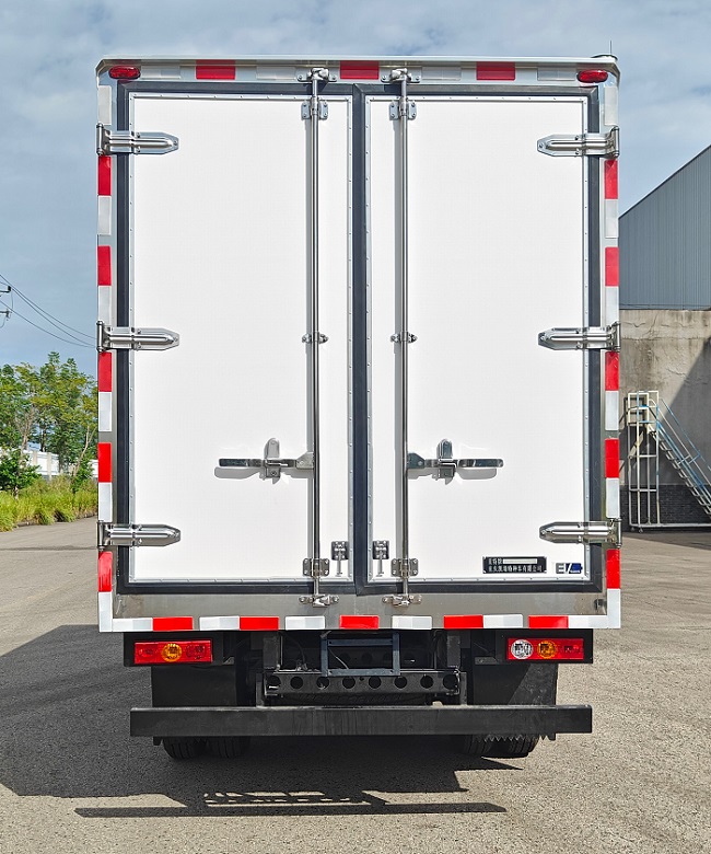 重特牌QYZ5047XLCBJBEV純電動冷藏車公告圖片