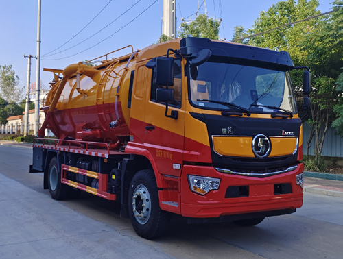 SYC5185GQWSQ6型清洗吸污車圖片