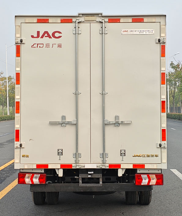 江淮牌HFC5040XXYPVEV1純電動(dòng)廂式運(yùn)輸車公告圖片