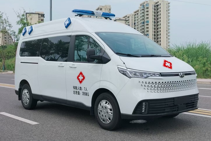 APK5040XJH2401GL型救護(hù)車圖片