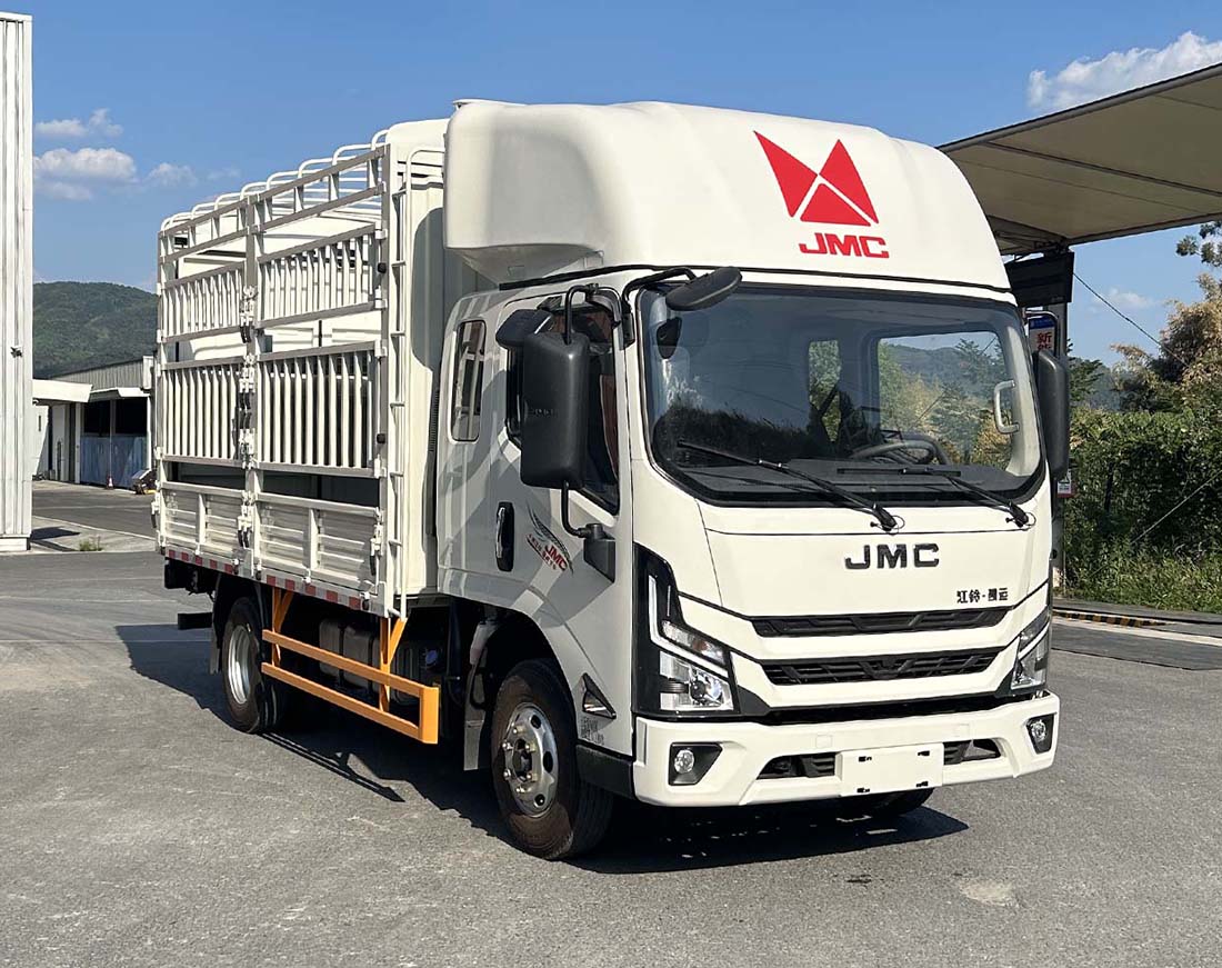 江鈴牌JX5049CCYT0D26倉柵式運(yùn)輸車公告圖片