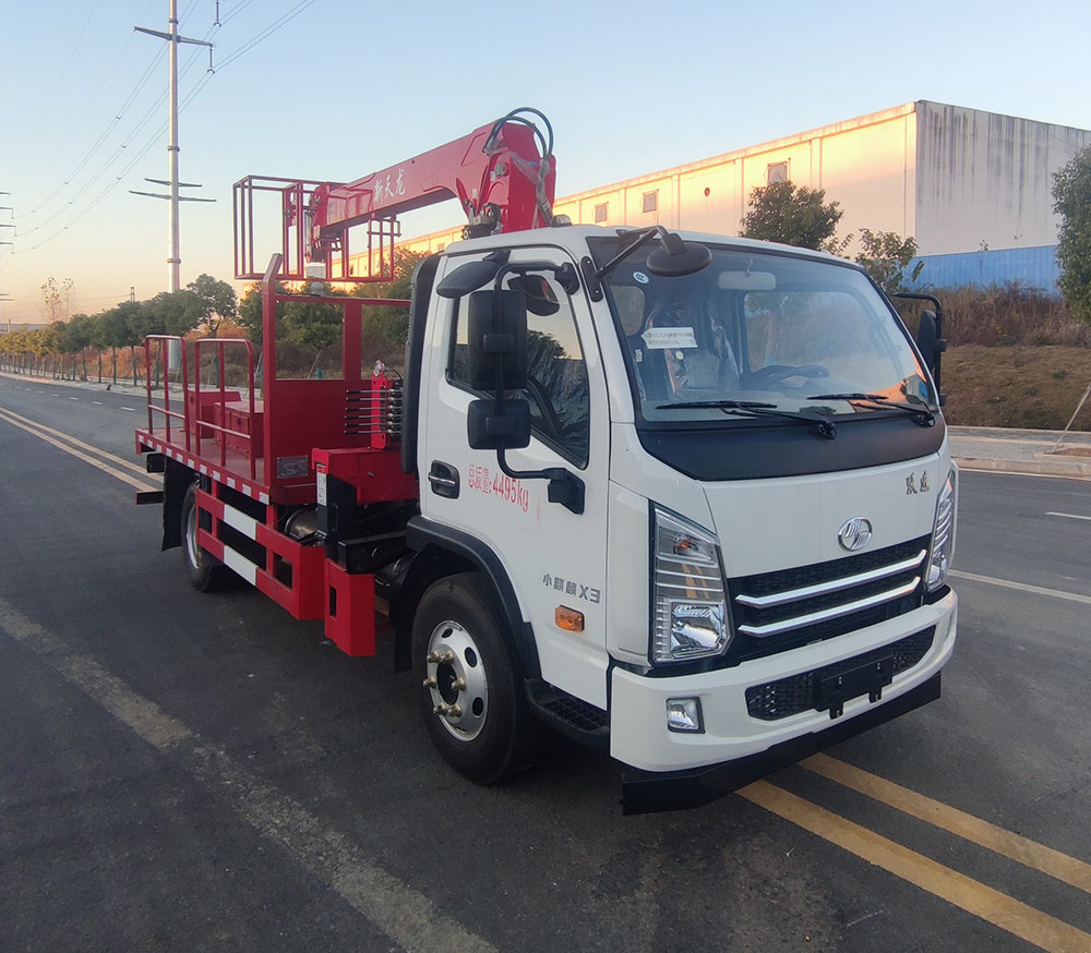 力海通牌HLH5040XJXSH6抽油機檢修車