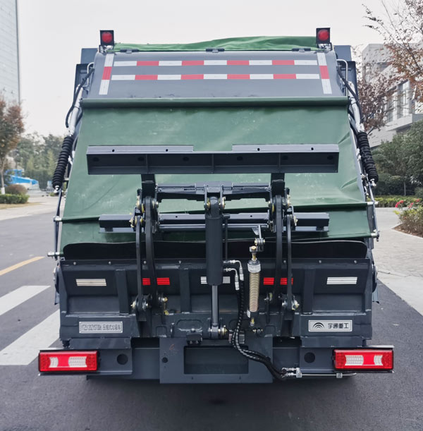 宇通牌YTZ5120ZYST0D6壓縮式垃圾車公告圖片