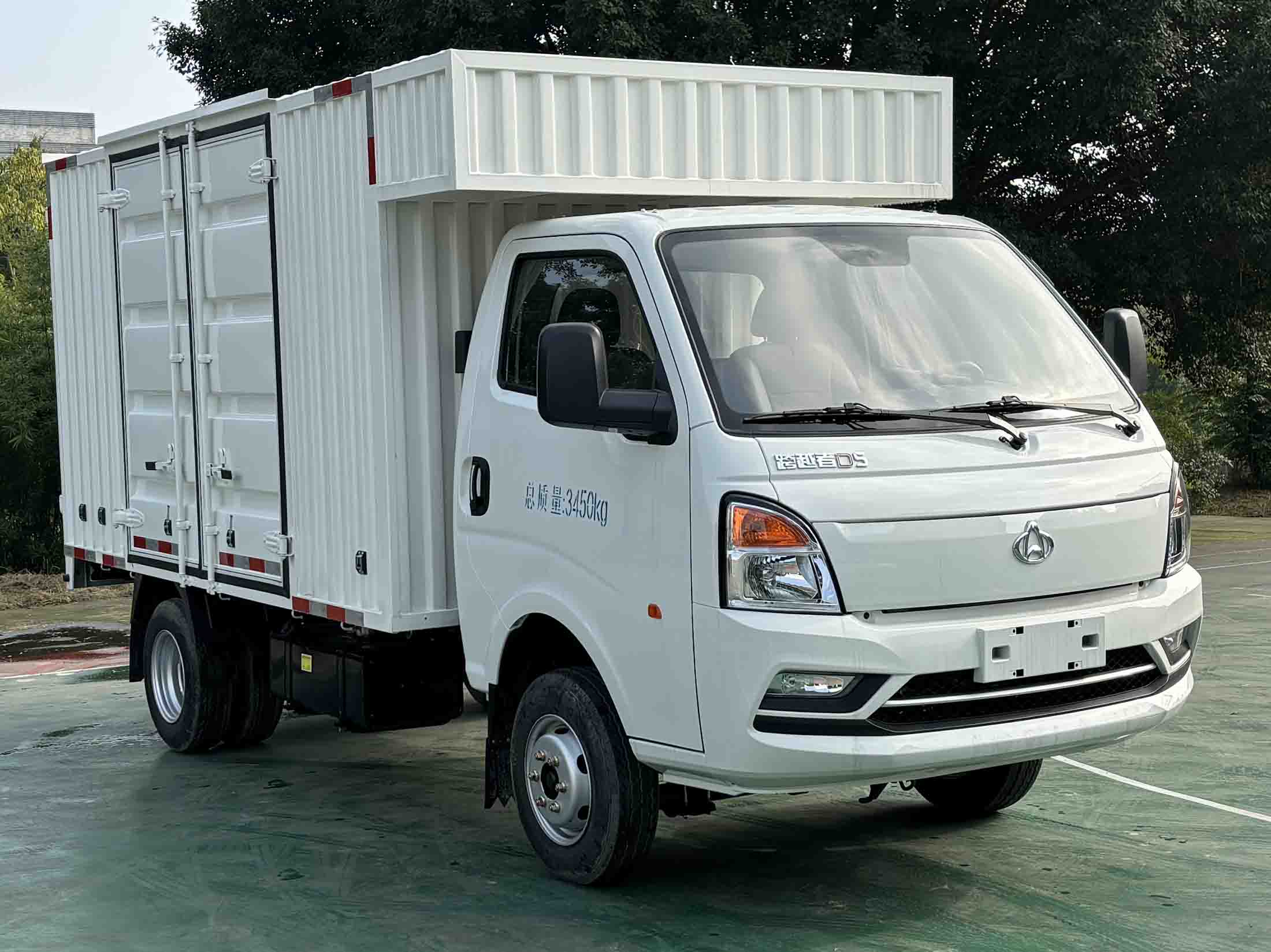 CKS5032XXYD5DD6B1型廂式運輸車圖片