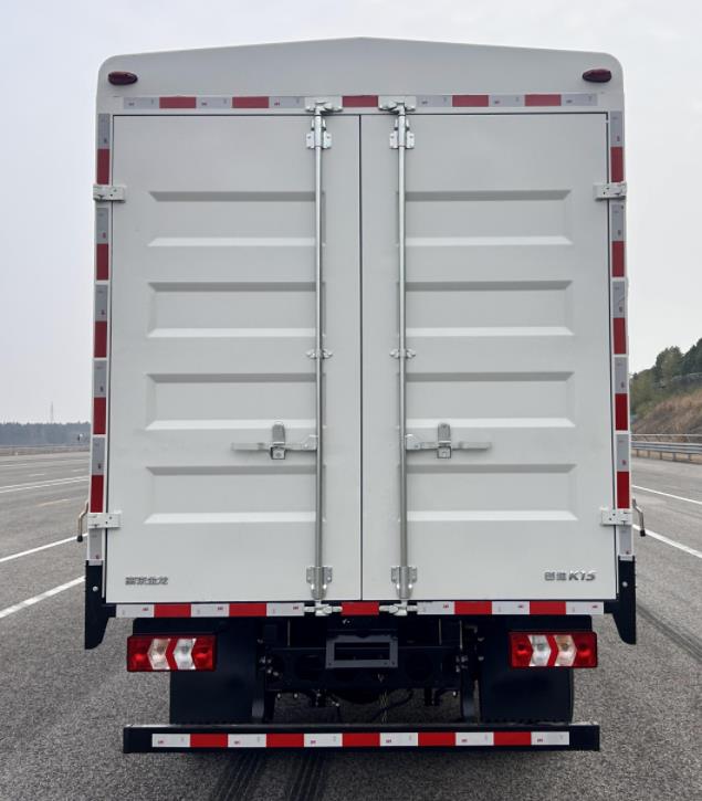 創(chuàng)維牌NJL5042CCYBEVA純電動倉柵式運輸車公告圖片