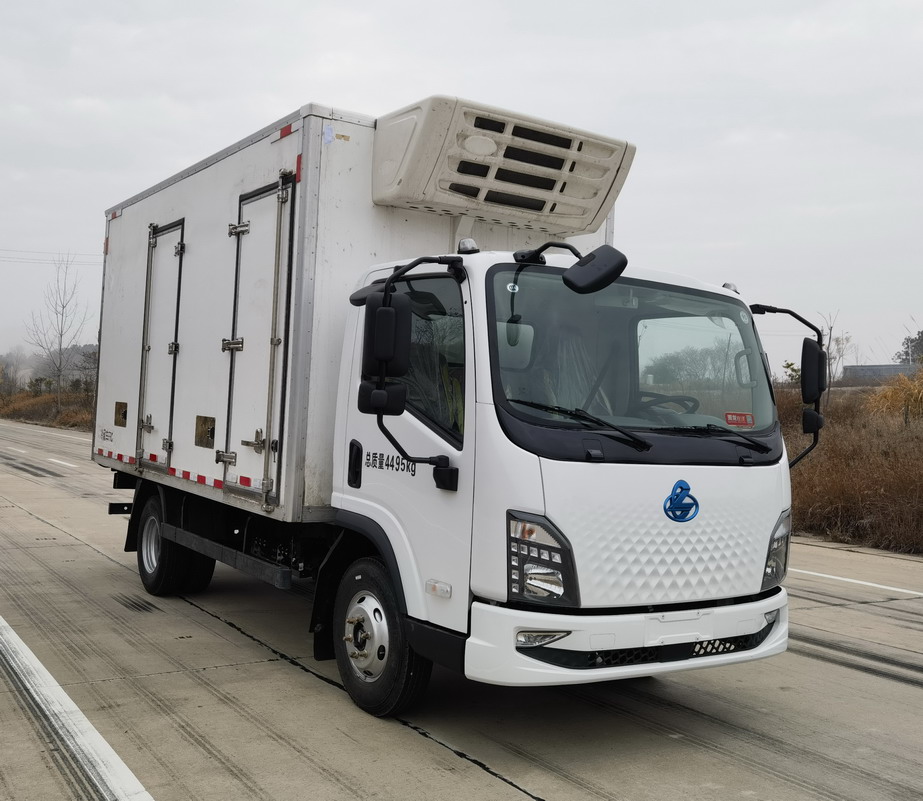 乘龍牌LZ5048XLCL2AZBEV01純電動(dòng)冷藏車公告圖片