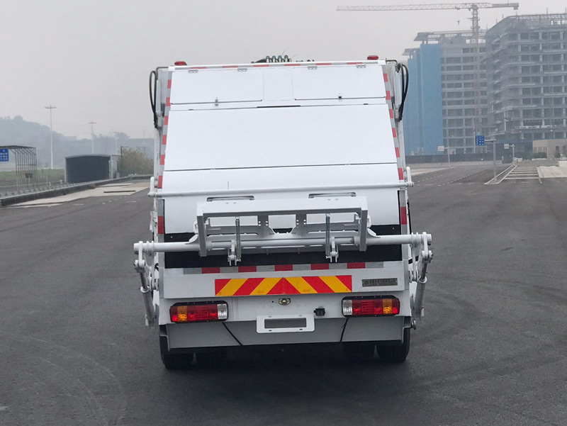 遠(yuǎn)程牌HN5180ZYSH32D5SHEVY甲醇插電式增程混合動力壓縮式垃圾車公告圖片