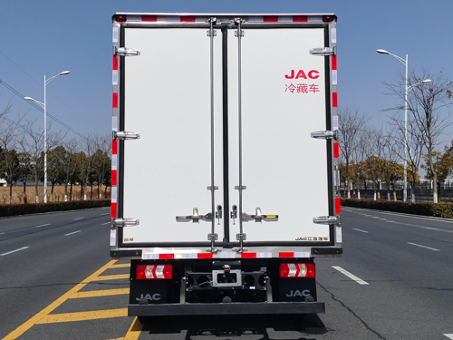 江淮牌HFC5042XLCP3EV1純電動冷藏車公告圖片