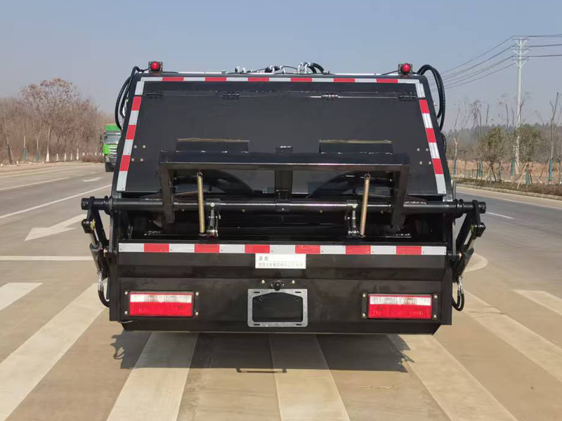 楚勝牌CSC5120ZYS6壓縮式垃圾車公告圖片