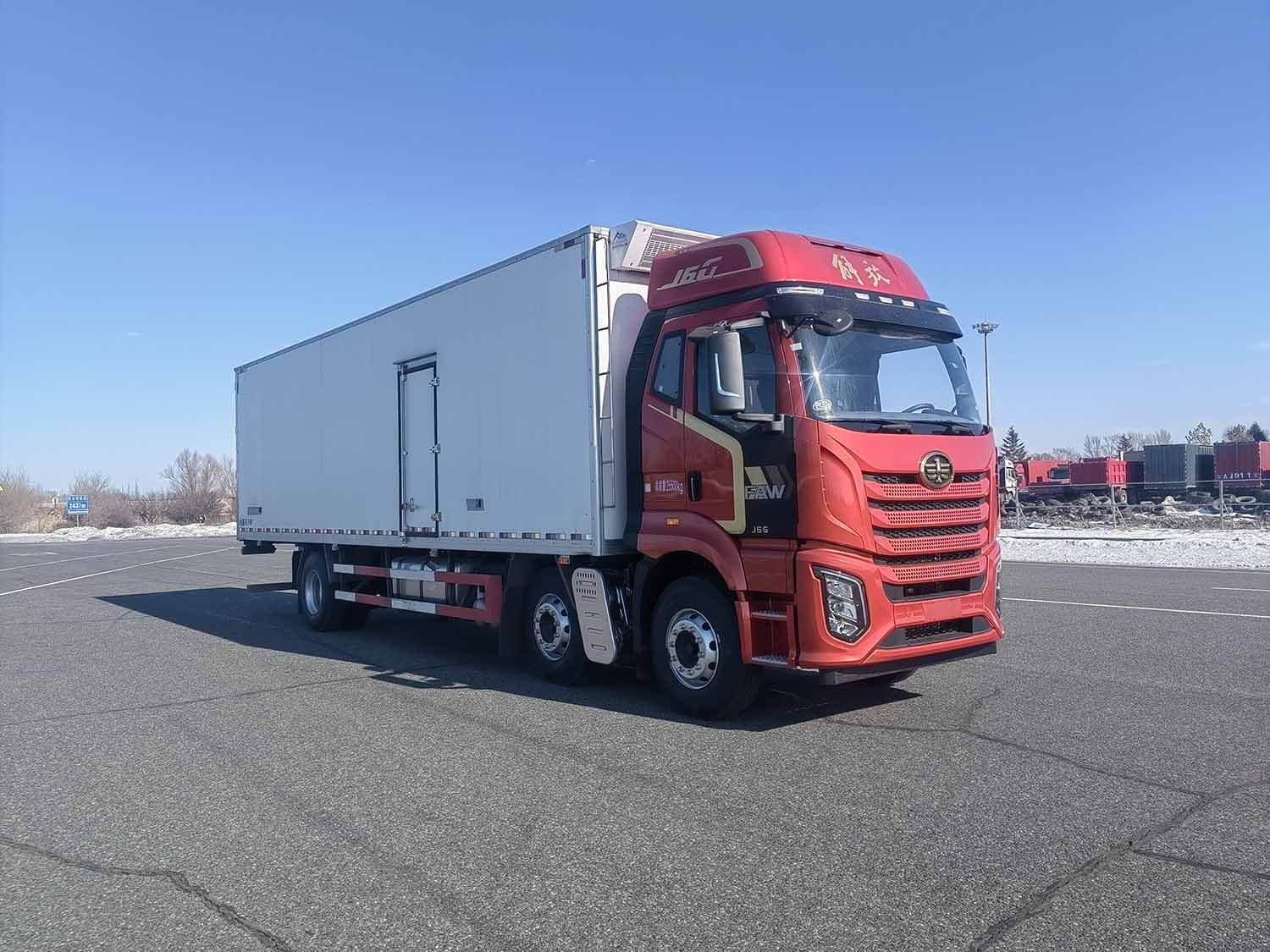 解放牌CA5260XLCP62K1L5T3E6冷藏車公告圖片