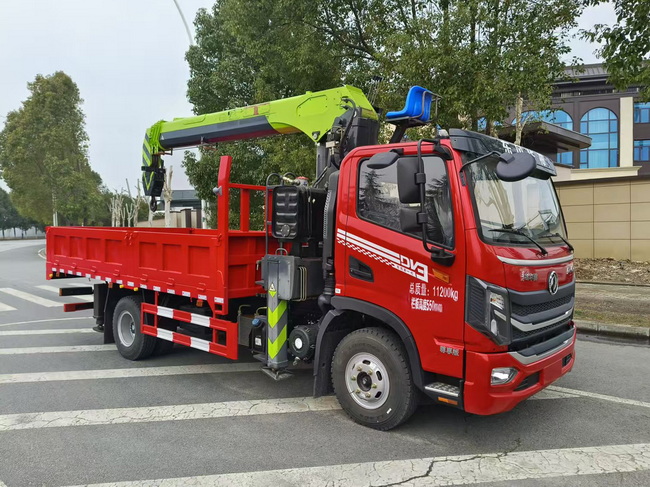 長興德龍牌ZZZ5116JSQEQ6隨車起重運輸車