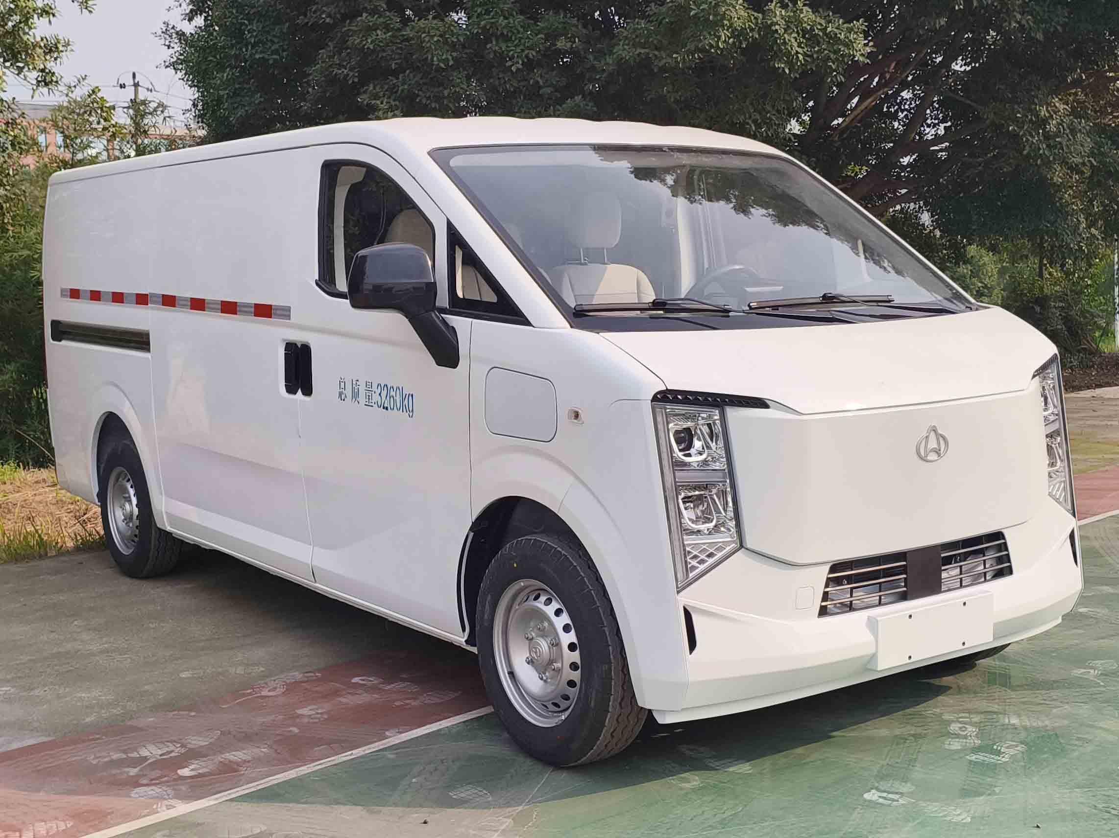 長安牌SC5039XXYAAACBEV純電動(dòng)廂式貨車公告圖片