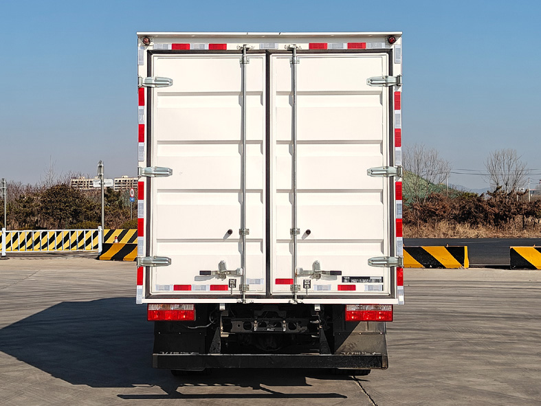 飛碟牌FD5040XXYW78BEV-2純電動廂式貨車公告圖片