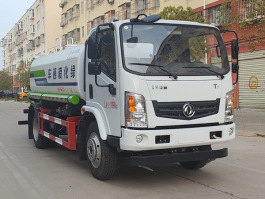 绿化喷洒车
