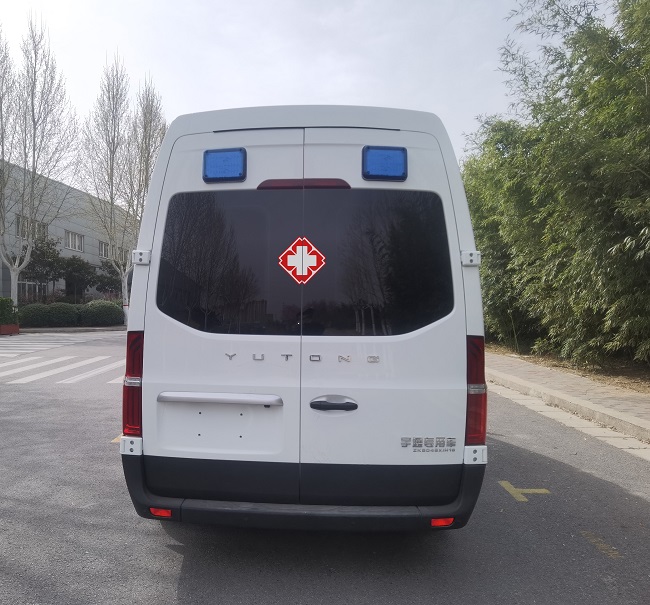 宇通牌ZK5048XJH16救護(hù)車公告圖片