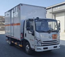 日途牌HTY5044XRYSH6易燃液体厢式运输车