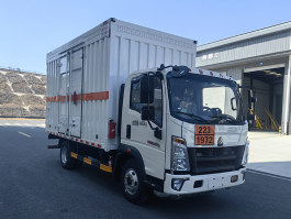 日途牌HTY5040XRQZZ6易燃气体厢式运输车