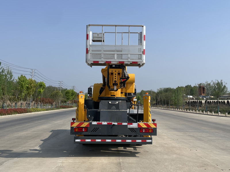 楚勝牌CSC5160JGKEH6高空作業(yè)車公告圖片